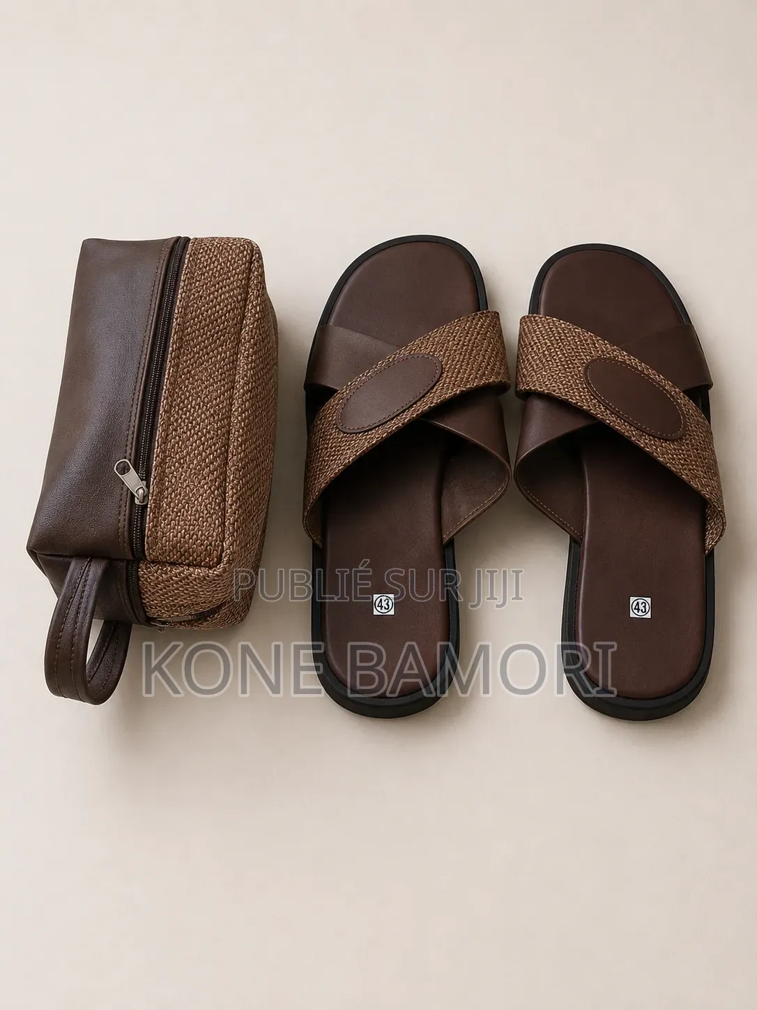 Sandales en Cuir Et Pochettes