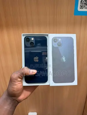 Nouveau Apple iPhone 13 128 GB Noir
