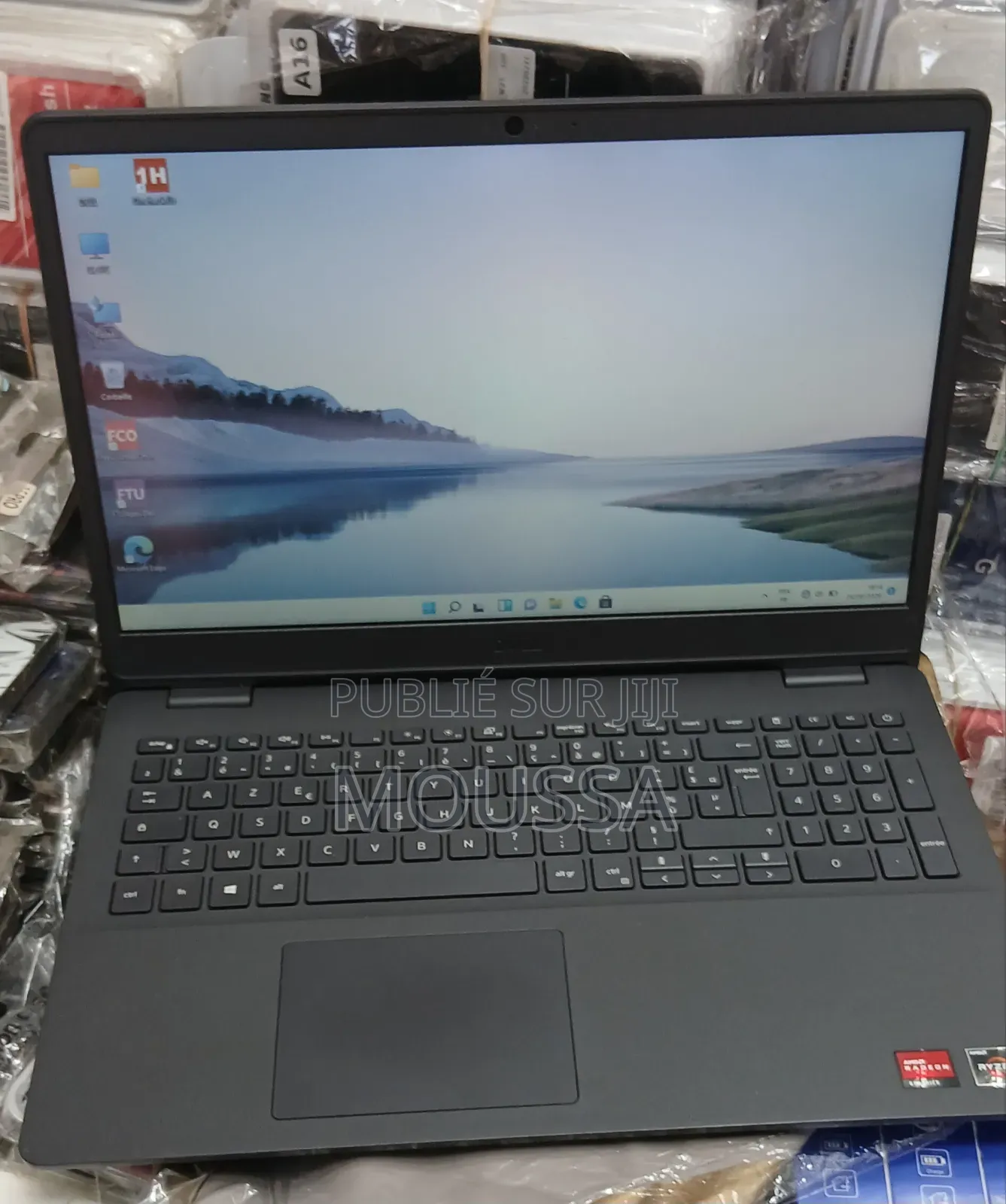 Nouveau Dell Latitude 5400 12GB AMD Ryzen 3 SSD 512GB