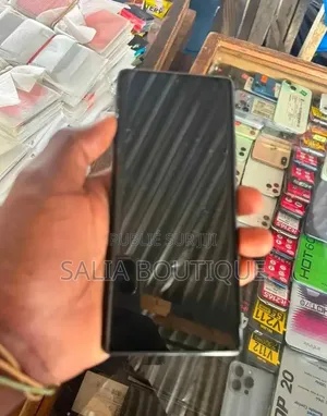 Nouveau Tecno Camon 40 256 GB Noir