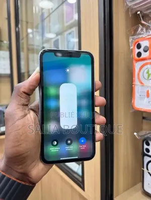 Nouveau Apple iPhone 11 Pro 64 GB Noir