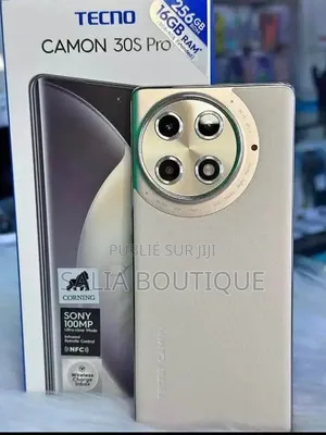 Nouveau Tecno Camon 30S Pro 256 GB Bleu