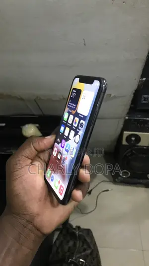 Apple iPhone X 64 GB Noir