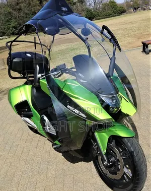 Nouveau Yamaha YBR125 2025 Blanc