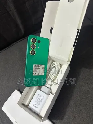 Nouveau Tecno Camon 50 Pro 256 GB Vert