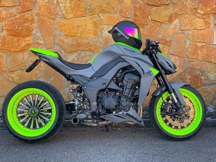 Nouveau Kawasaki EX250 2025 Blanc