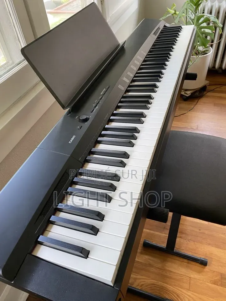 Piano Neuf