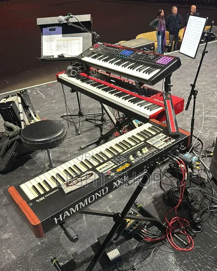 Piano Neuf