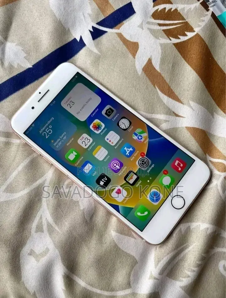 Nouveau Apple iPhone 8 Plus 128 GB Doré