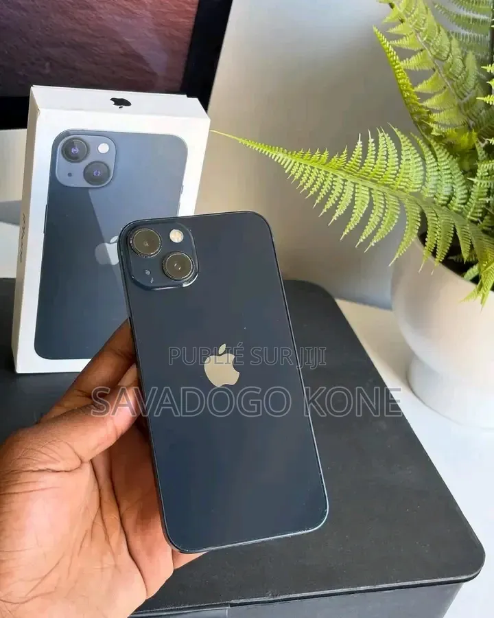 Nouveau Apple iPhone 13 256 GB Noir