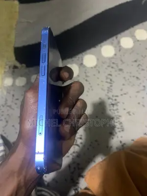 Apple iPhone 13 128 GB Bleu