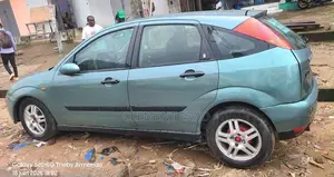 Ford Focus 2002 Gris