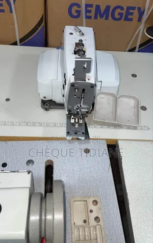 Machine À Coudre