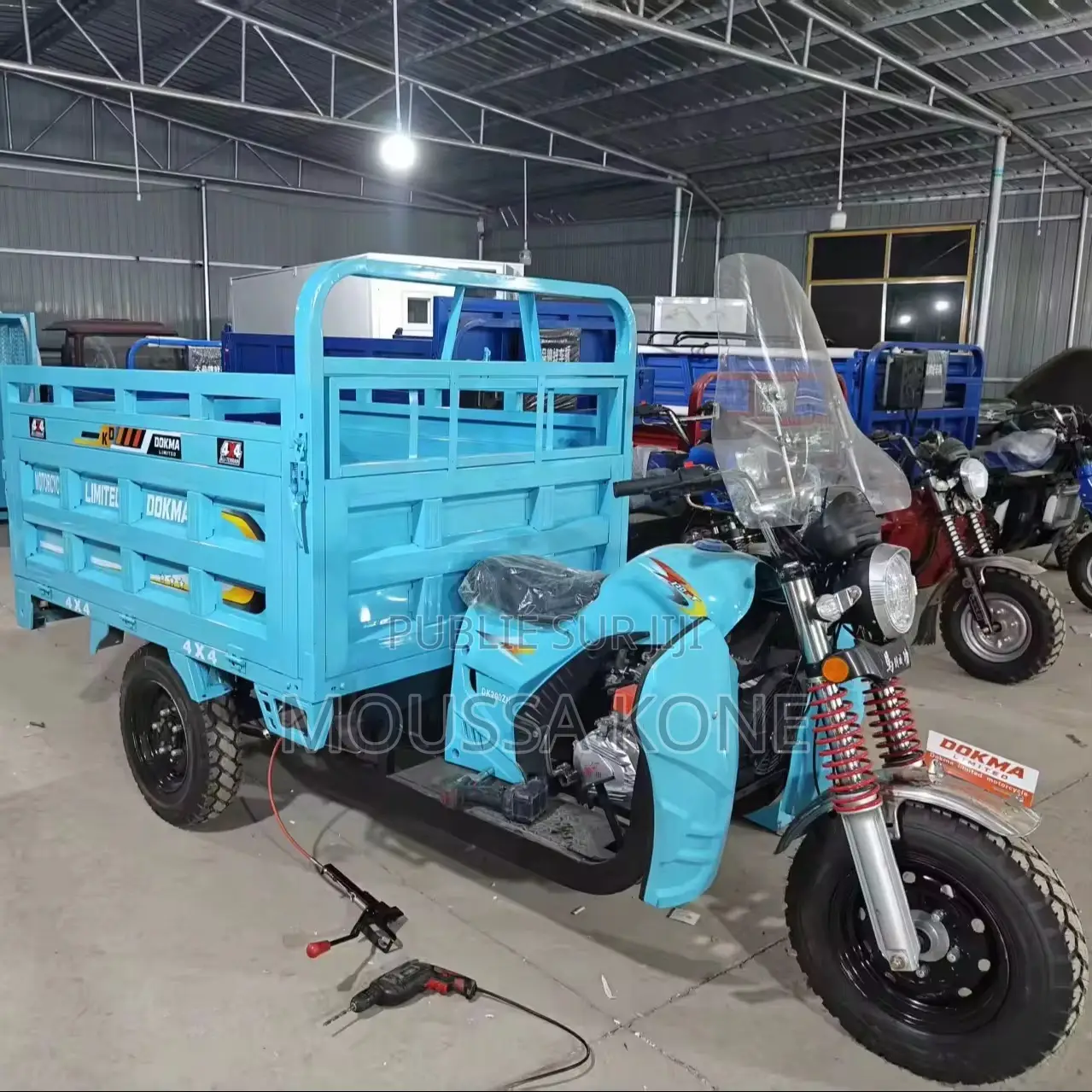 Nouveau Yamaha DT125 2025 Bleu