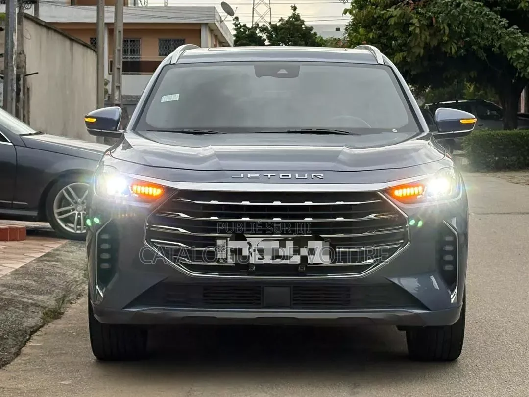 Jetour X70 Plus 2024 Gris