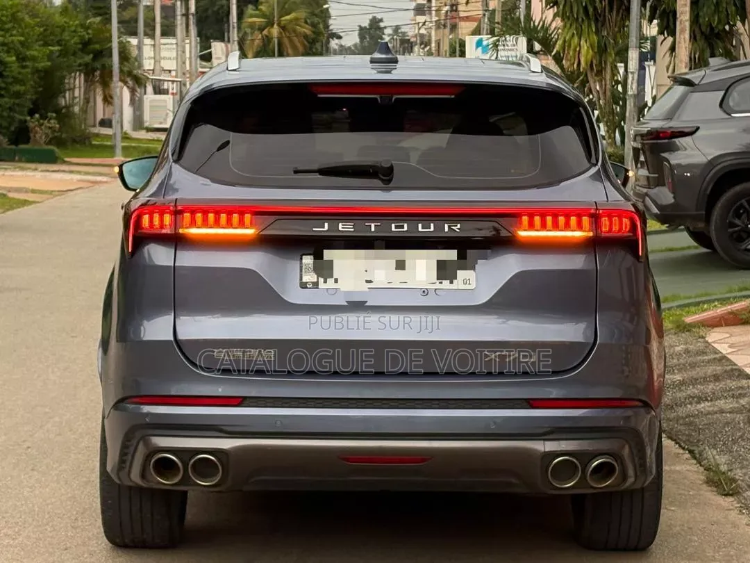 Jetour X70 Plus 2024 Gris