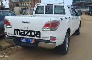 Mazda BT-50 2016 Blanc