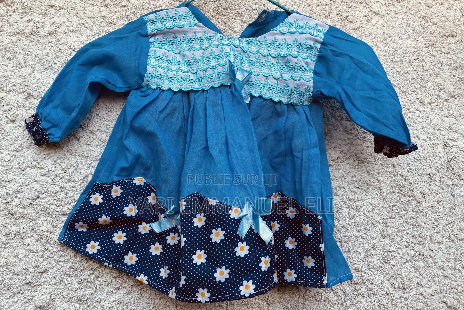Robe Bleue À Manches Longues Pour Fillette