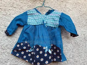 Robe Bleue À Manches Longues Pour Fillette