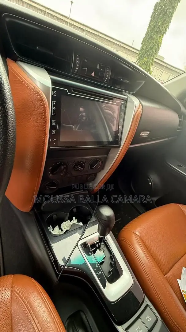 Toyota Fortuner 2.4 D AWD 2020 Noir