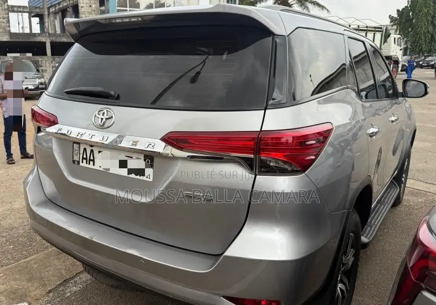Toyota Fortuner 2.4 D AWD 2020 Noir