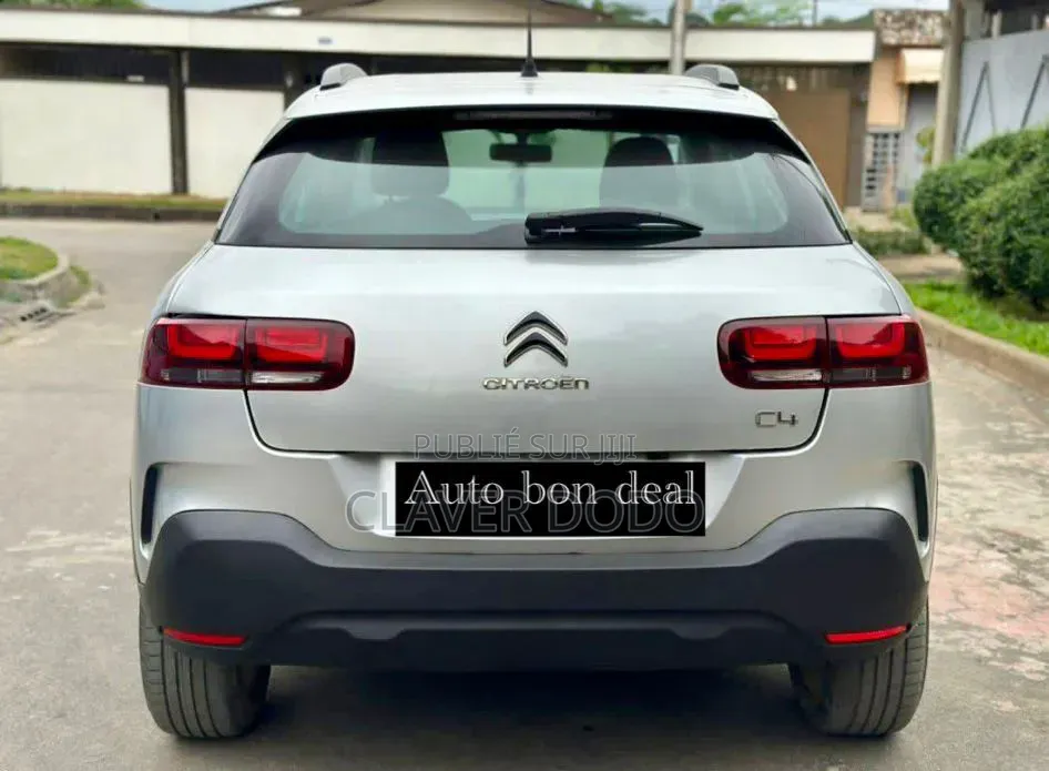 Citroen C4 2021 Gris