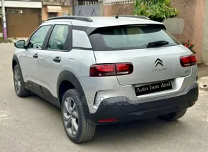 Citroen C4 2021 Gris