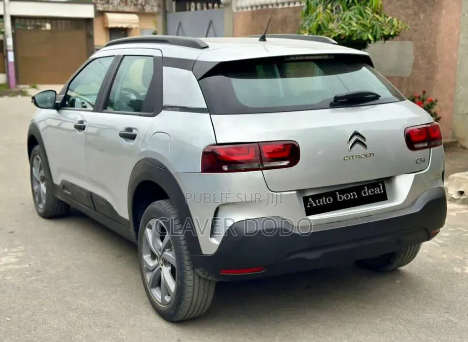 Citroen C4 2021 Gris