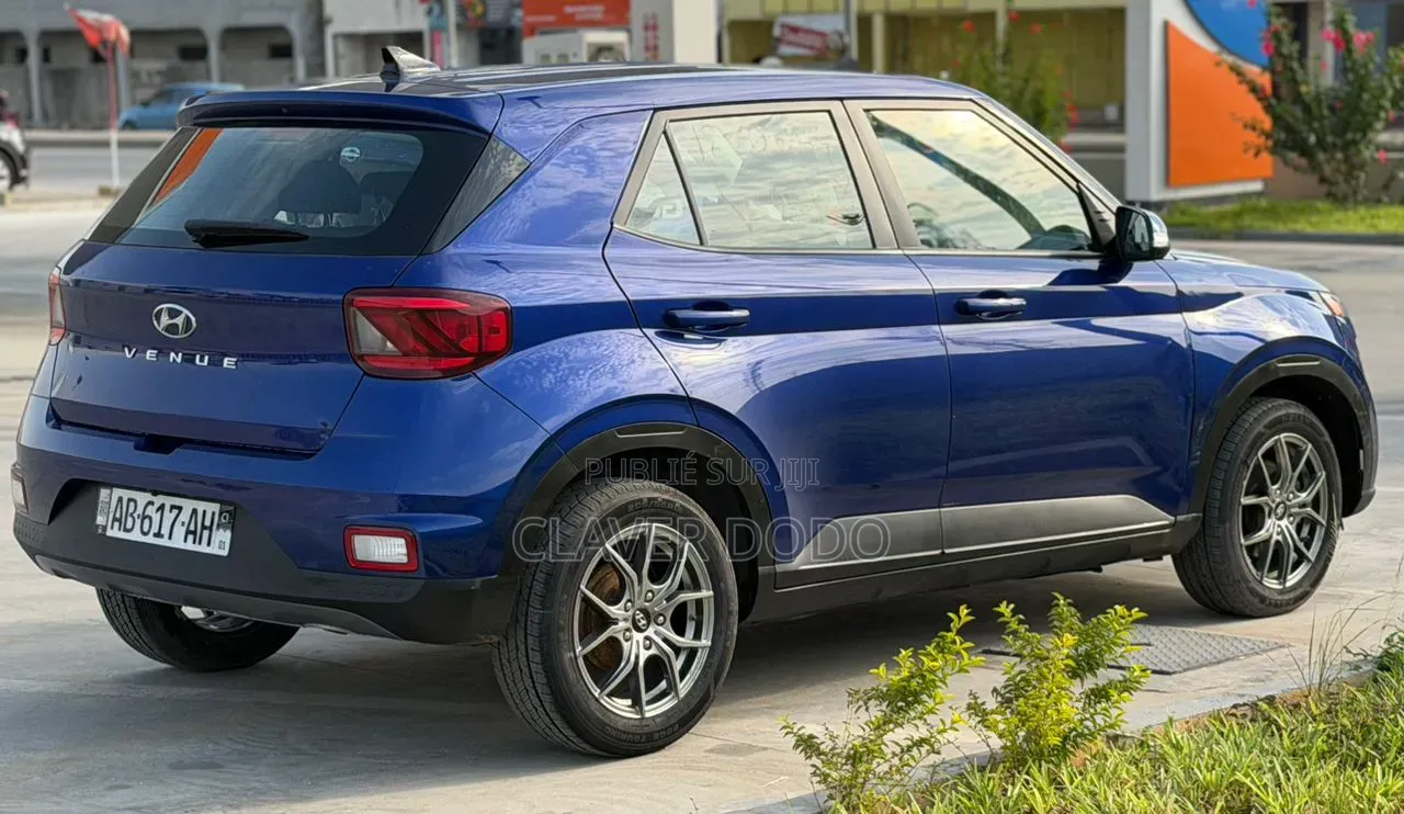 Hyundai Venue 2021 Bleu