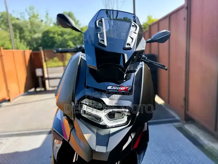 Nouveau BMW C 400 X 2026 Noir