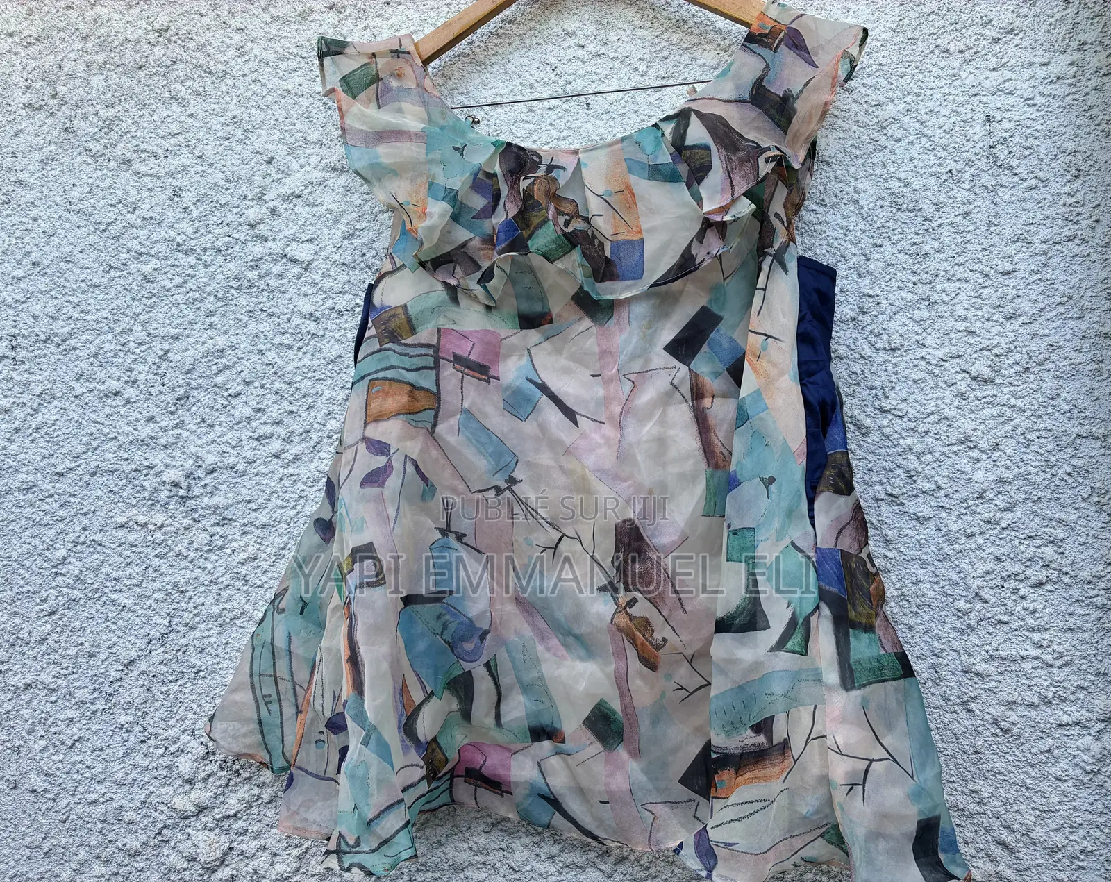 Robe en Voile Fluide Motif Abstrait