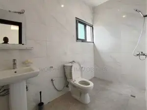 3chbre Appartement-terrasse dans Cocody à Louer