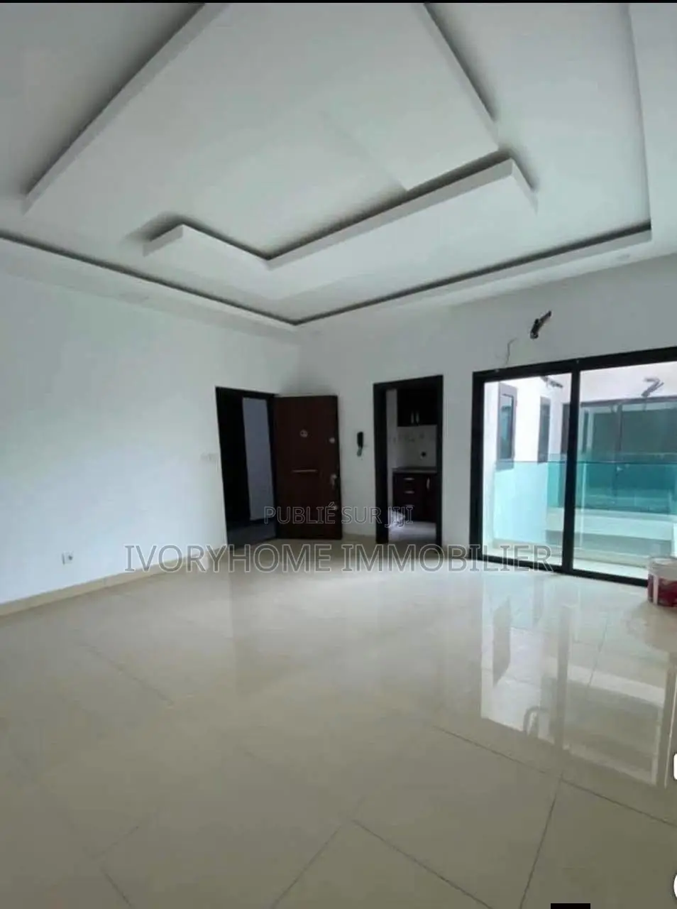 1chbre Appartement dans Cocody à Louer