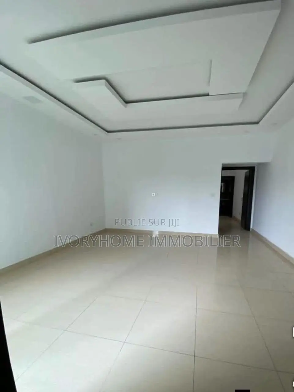 1chbre Appartement dans Cocody à Louer