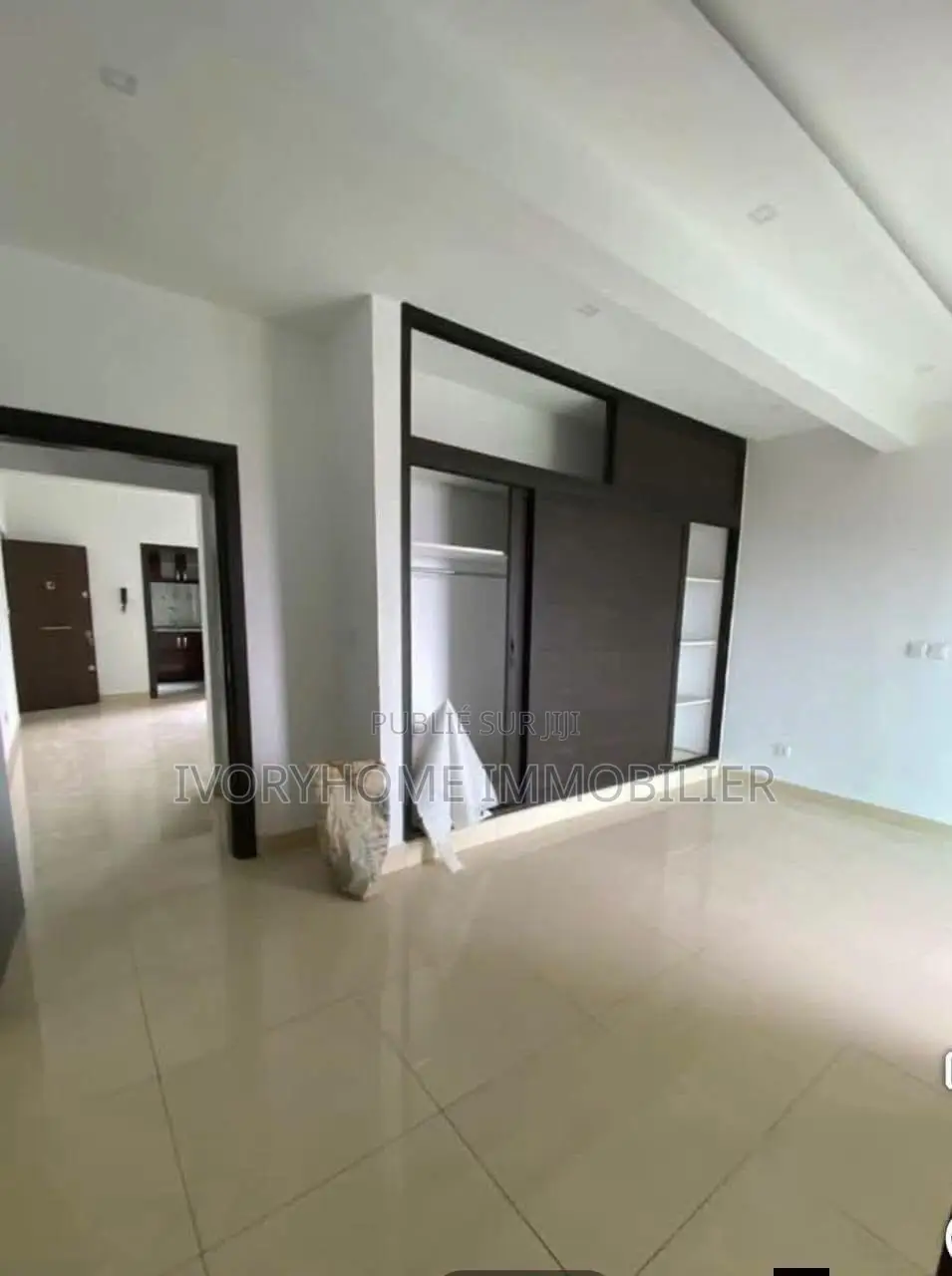 1chbre Appartement dans Cocody à Louer