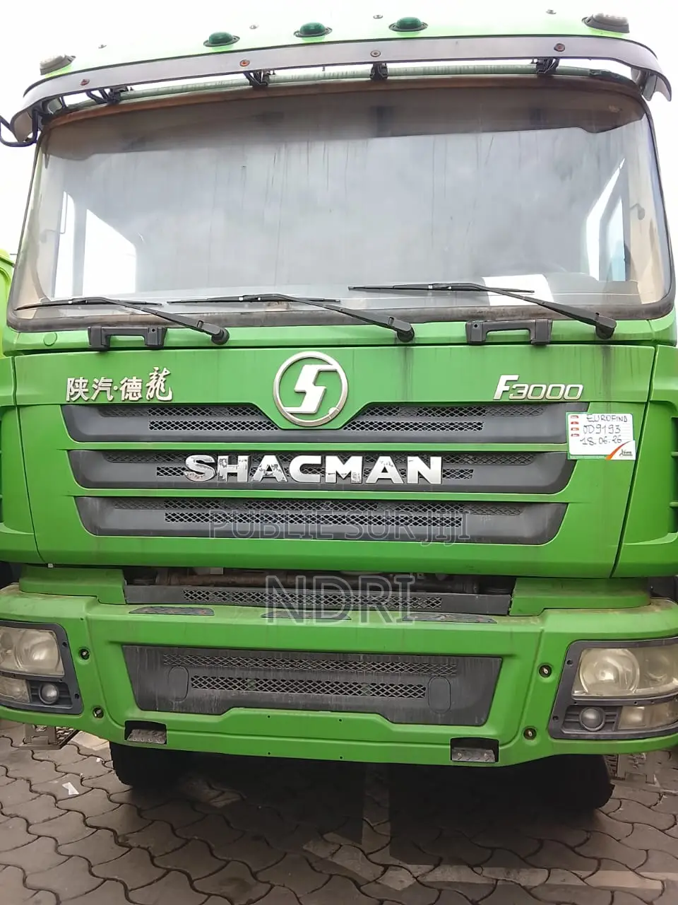 Camion Benne 35-40t À Vendre