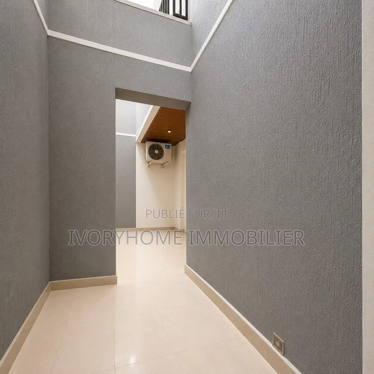 3chbre Appartement-terrasse dans Cocody à Louer