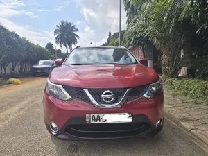 Nissan Qashqai 2015 Rouge