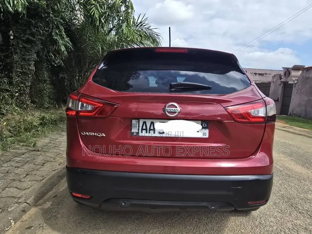 Nissan Qashqai 2015 Rouge