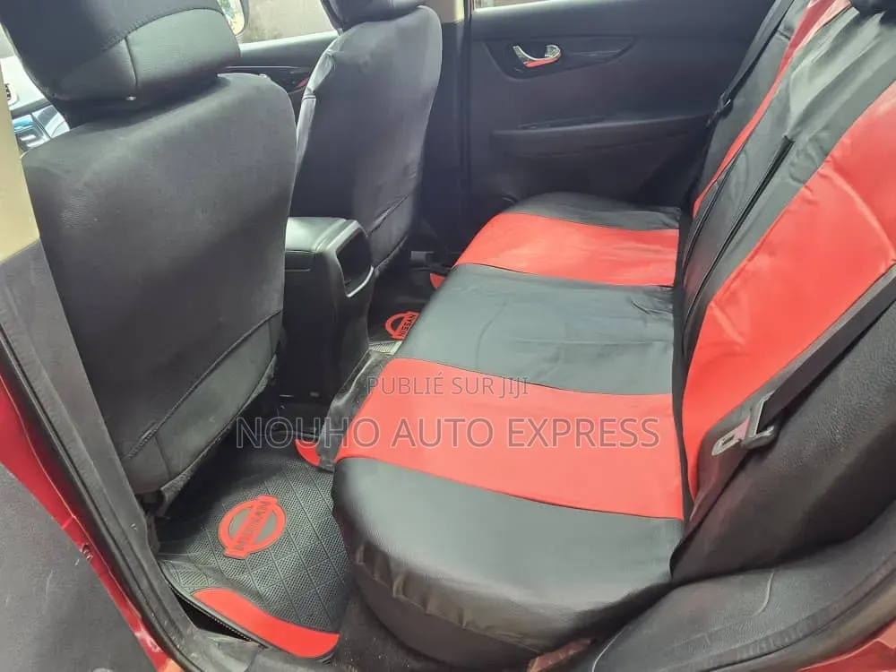 Nissan Qashqai 2015 Rouge