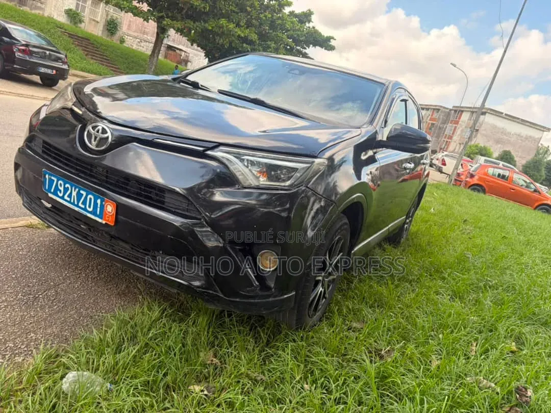 Toyota RAV4 2015 Noir