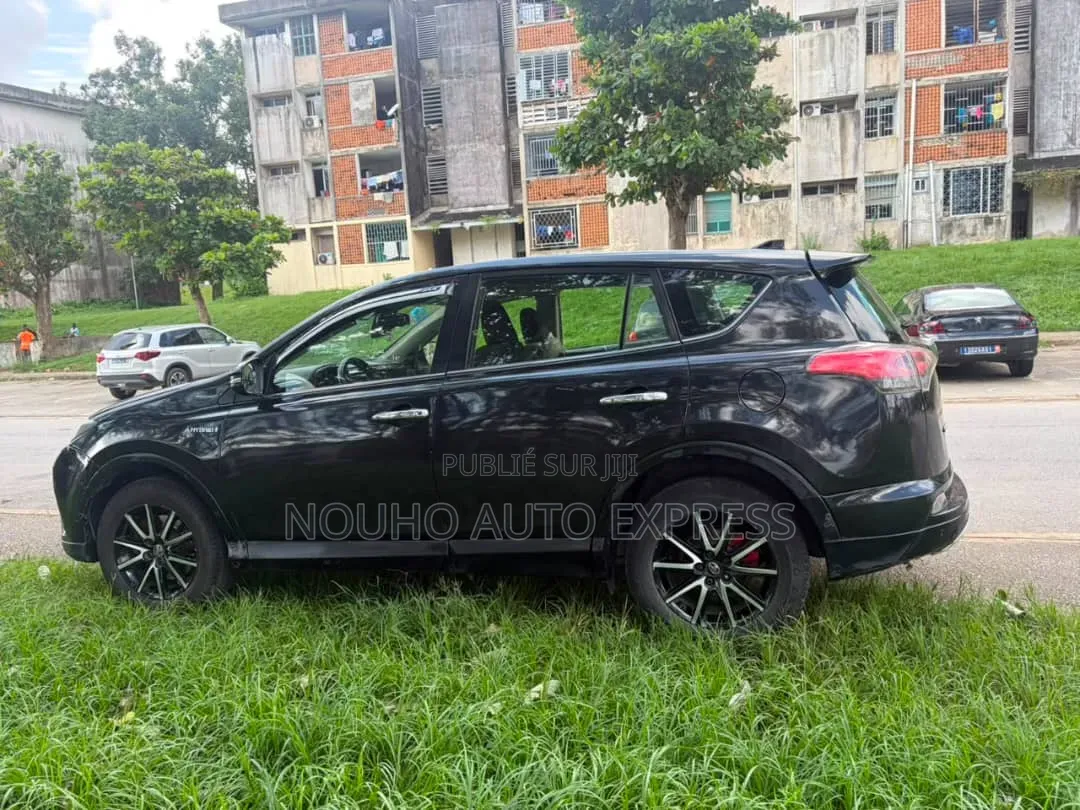 Toyota RAV4 2015 Noir