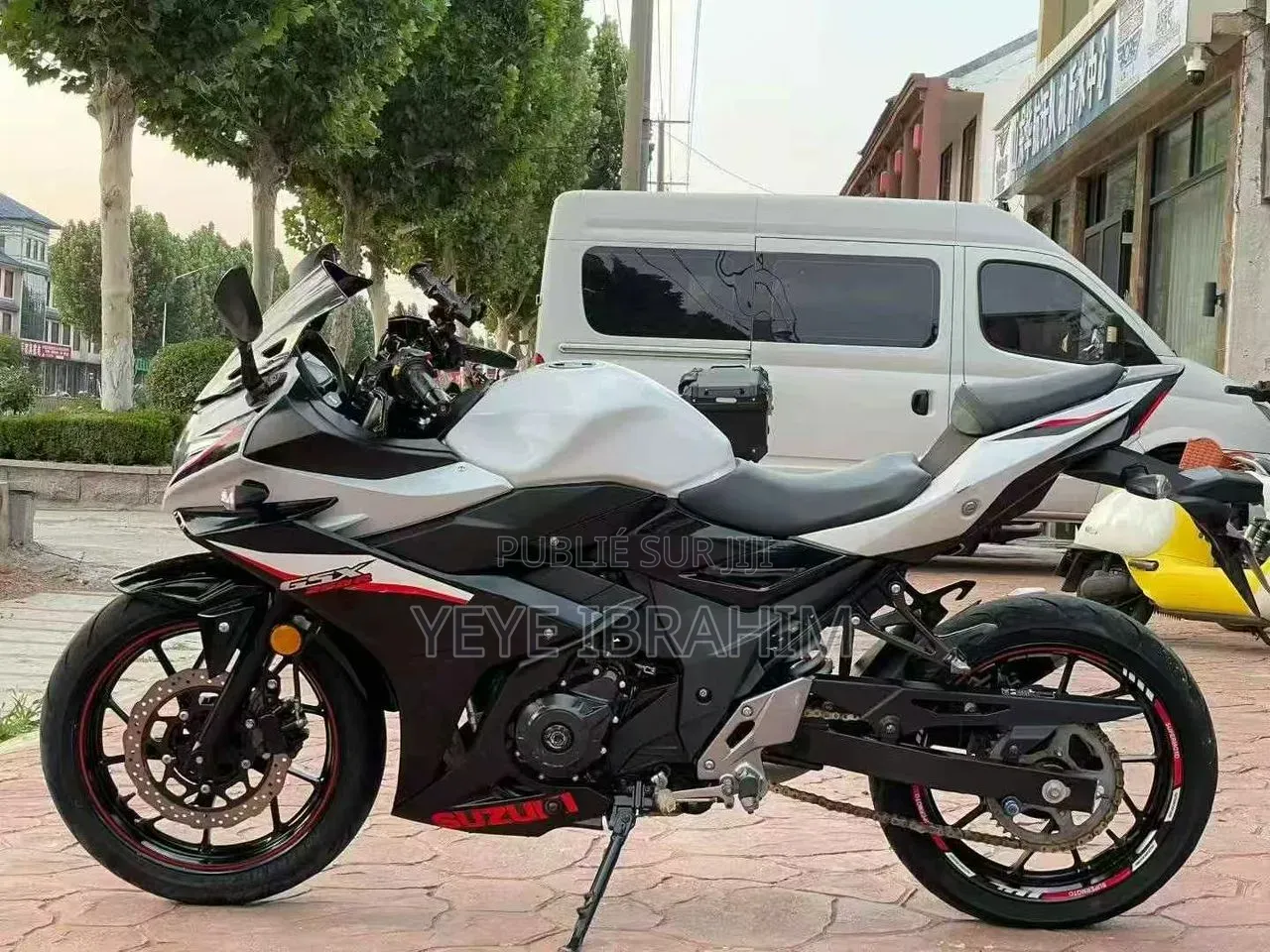 Suzuki GSX-R150 2024 Blanc