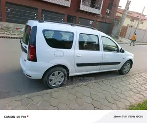 Dacia Logan 2010 Blanc