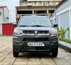 Suzuki S-Presso 2024 Gris