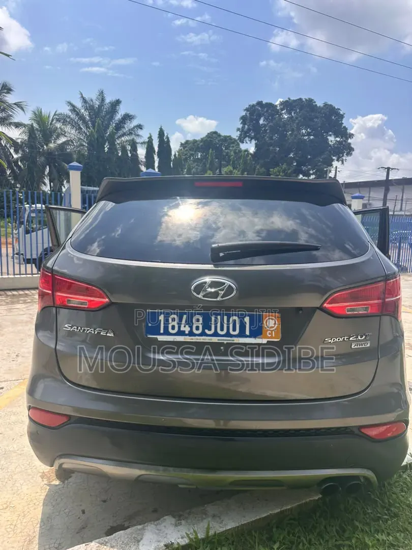 Hyundai Santa Fe 2015 Gris