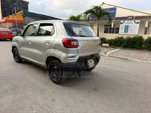Suzuki S-Presso 2024 Gris