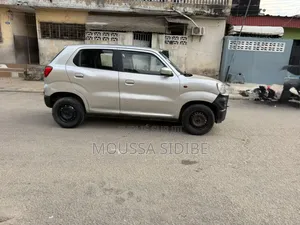 Suzuki S-Presso 2024 Gris