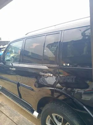 Mitsubishi Pajero 2014 Bleu