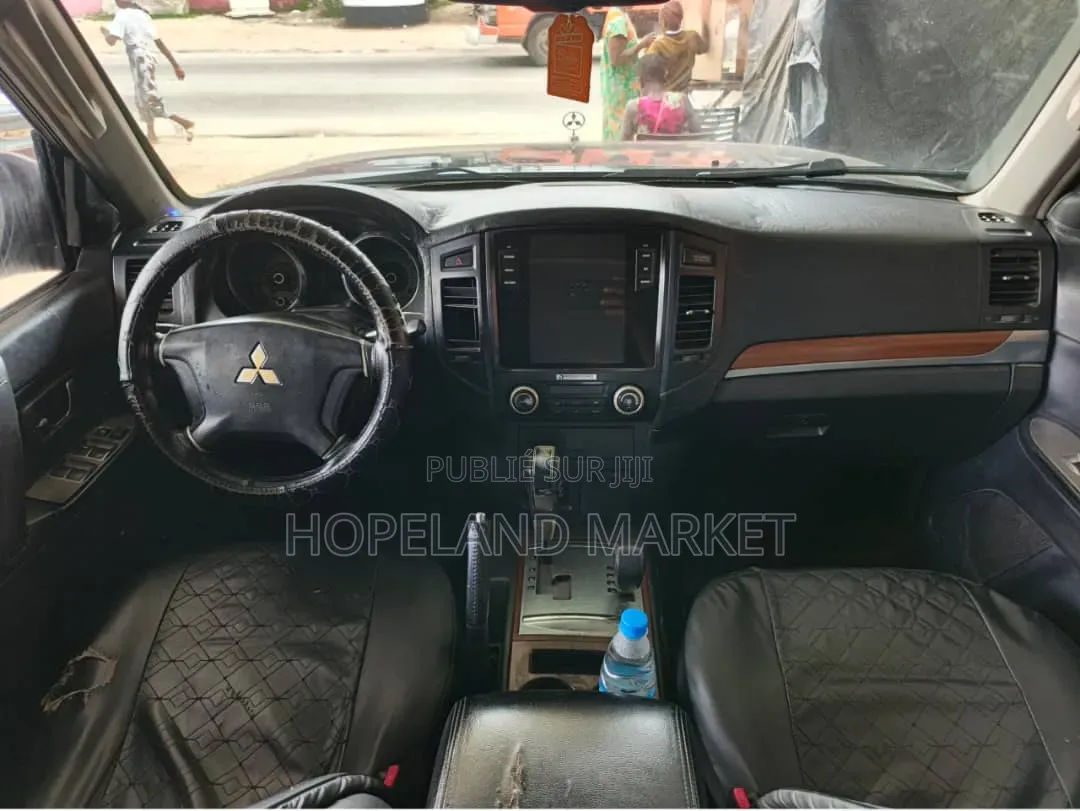 Mitsubishi Pajero 2014 Bleu